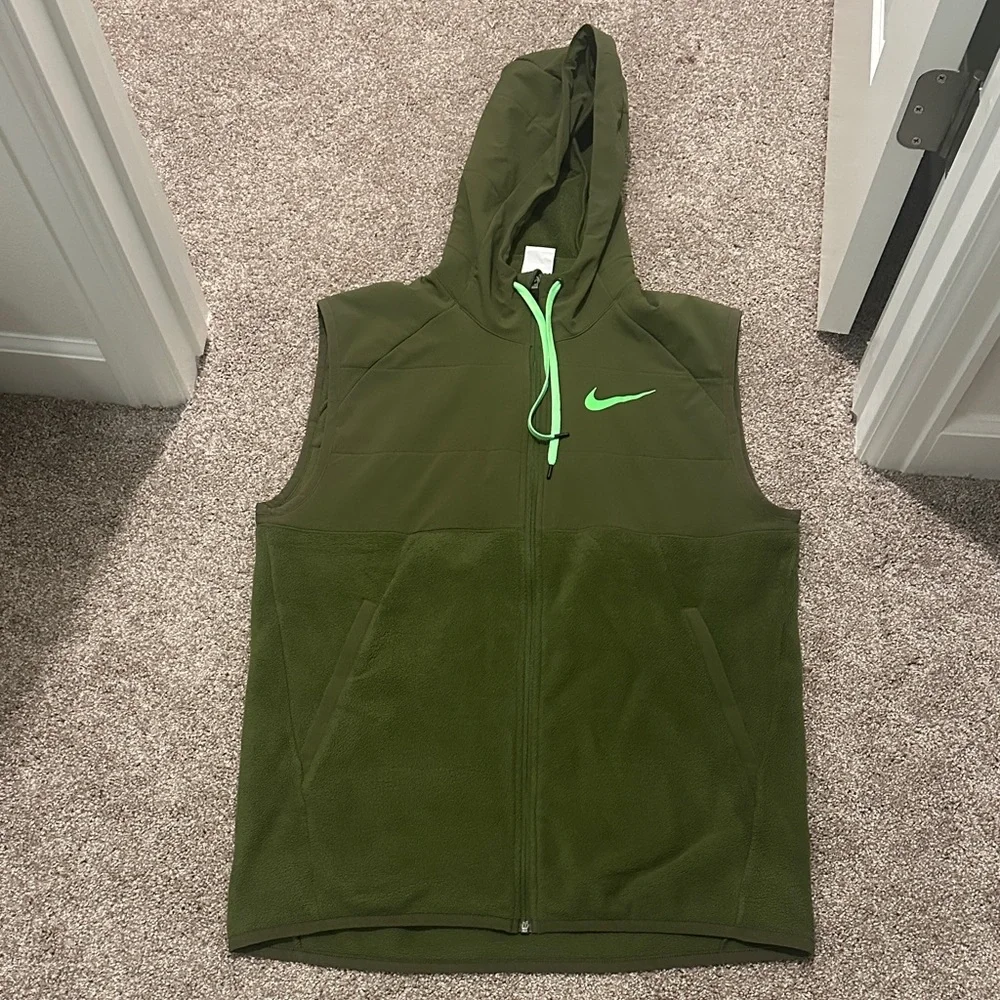 Nike Olive Green Hooded Golf Vest - Picture 3 of 5